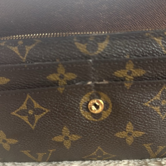 Wallet - Picture 4 of 11